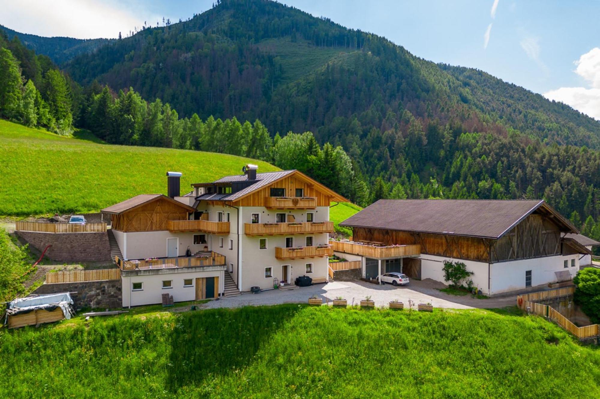 Planerhof Apartment Edelweiss Funes  Exterior photo