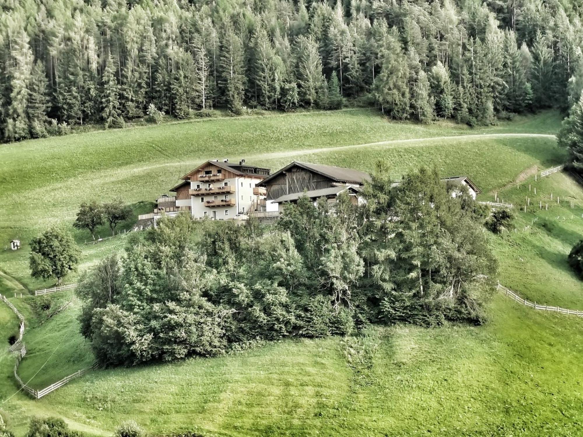 Planerhof Apartment Edelweiss Funes  Exterior photo